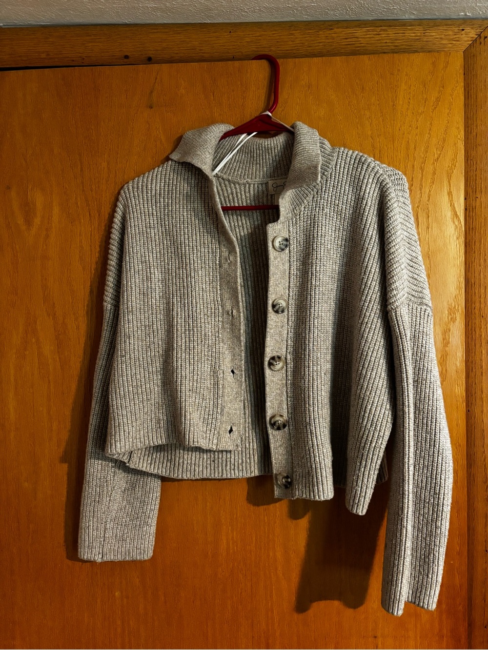 Cozy Ribbed Button-Front Women's Sweater Cardigan - Light tan